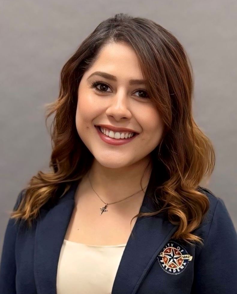 Lupita Monreal - Volunteer Manager